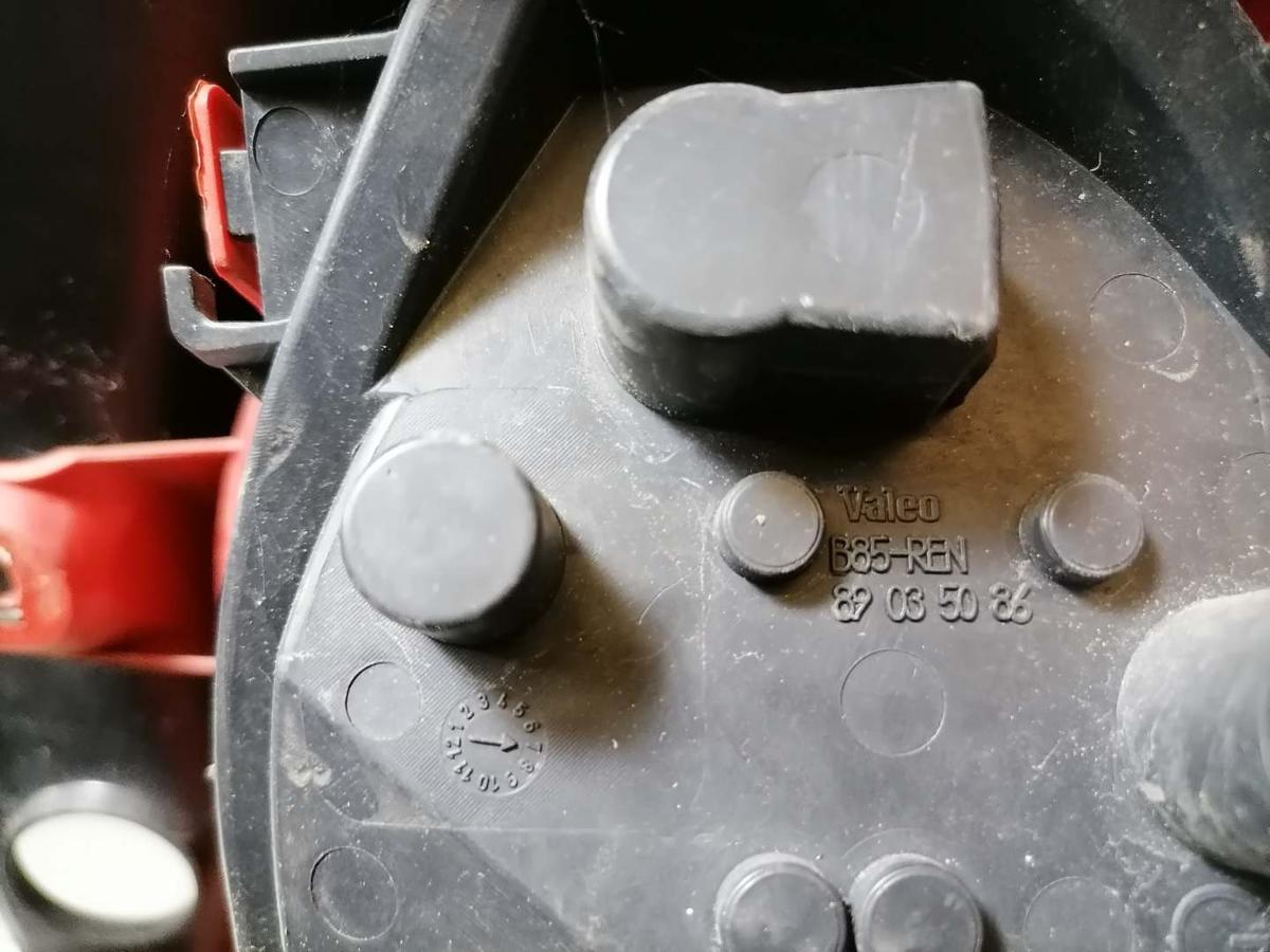 Renault Clio 3 original Rücklicht Rückleuchte links BJ05